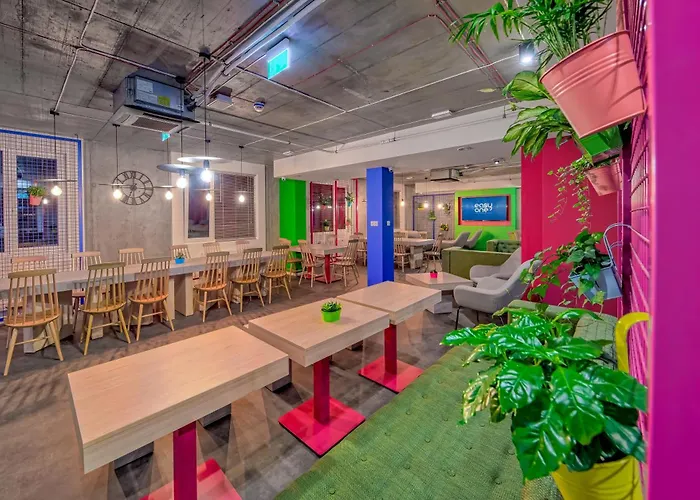 Easy One Premium Art 3* Kraków