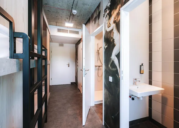 Easy One Premium Art Hotel apartamentowy 3*