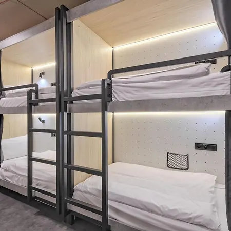 Easy One Premium Art Aparthotel