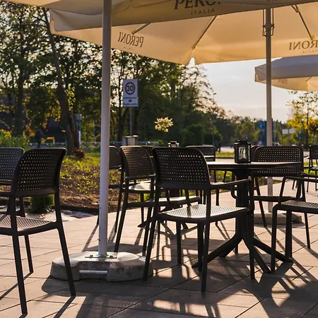 Easy One Premium Art Aparthotel