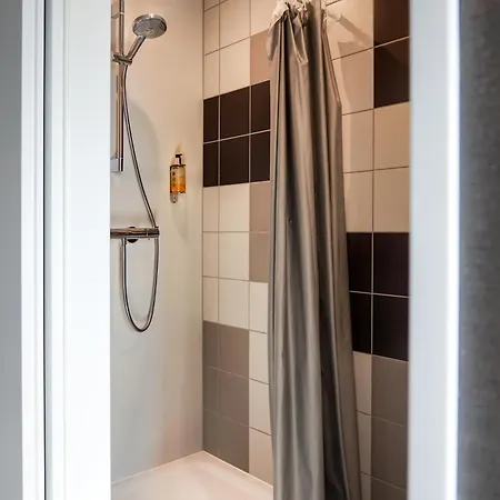 Easy One Premium Art 3* Cracovia