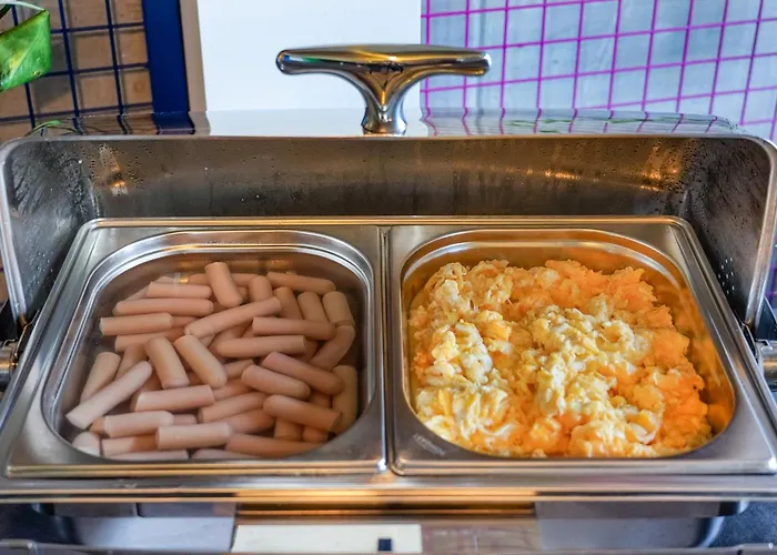 Aparthotel Easy One Premium Art 3*