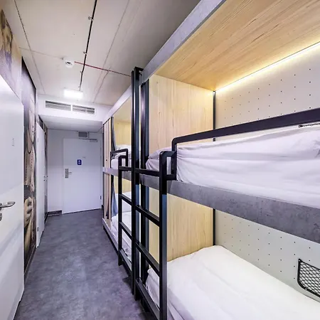 Easy One Premium Art 3* Krakow