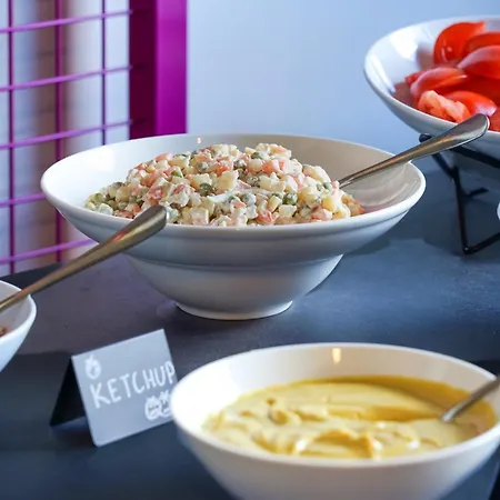 Easy One Premium Art Apart Otel Krakow