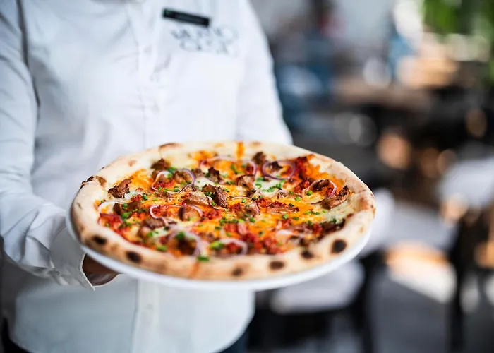 Easy One Premium Art アパートホテル