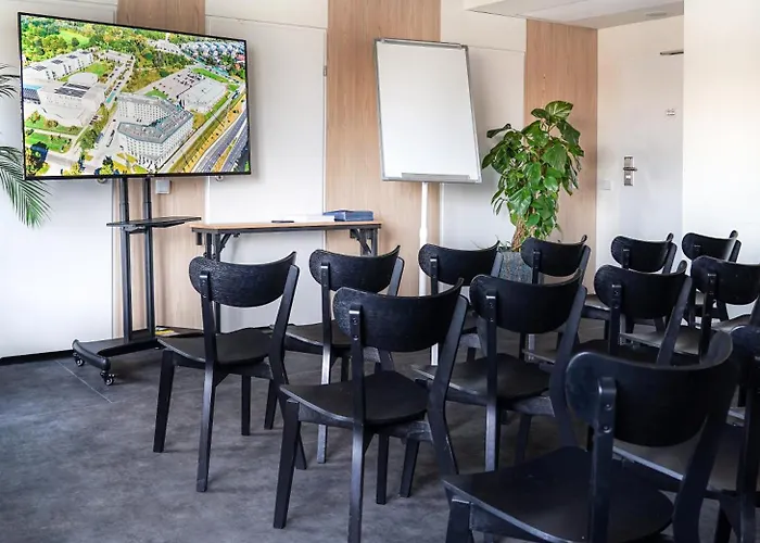 Easy One Premium Art アパートホテル